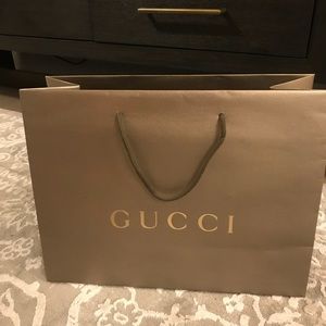 Gucci shopping bag